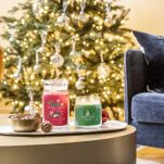 Shimmering Christmas Tree - Yankee Candle Signature - średnia świeca zapachowa z dwoma knotami - 4