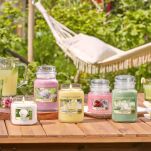 Roseberry Sorbet Yankee Candle - średnia świeca zapachowa - 2