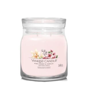 Pink Cherry & Vanilla - Yankee Candle Signature - średnia świeca z dwoma knotami