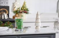 Shimmering Christmas Tree - Yankee Candle Signature - świeca tumbler z dwoma knotami - 4