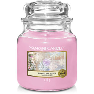 Snowflake Kisses - Yankee Candle - średnia świeca zapachowa - nowość 2022